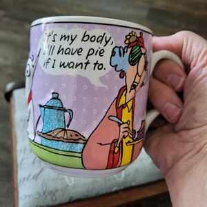 Maxine coffee cup
